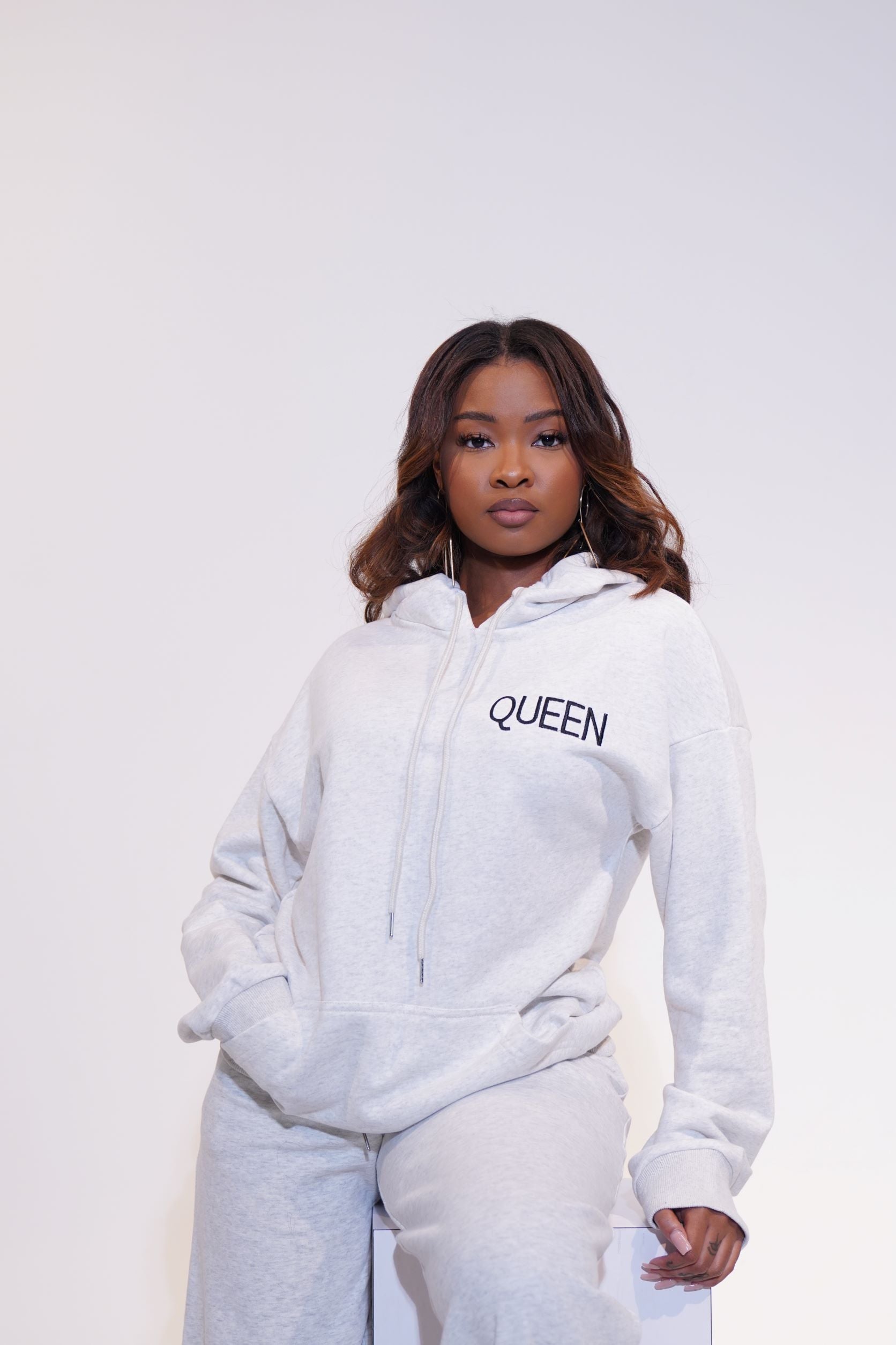 QUEEN THINGS HOODIE Lili Creation