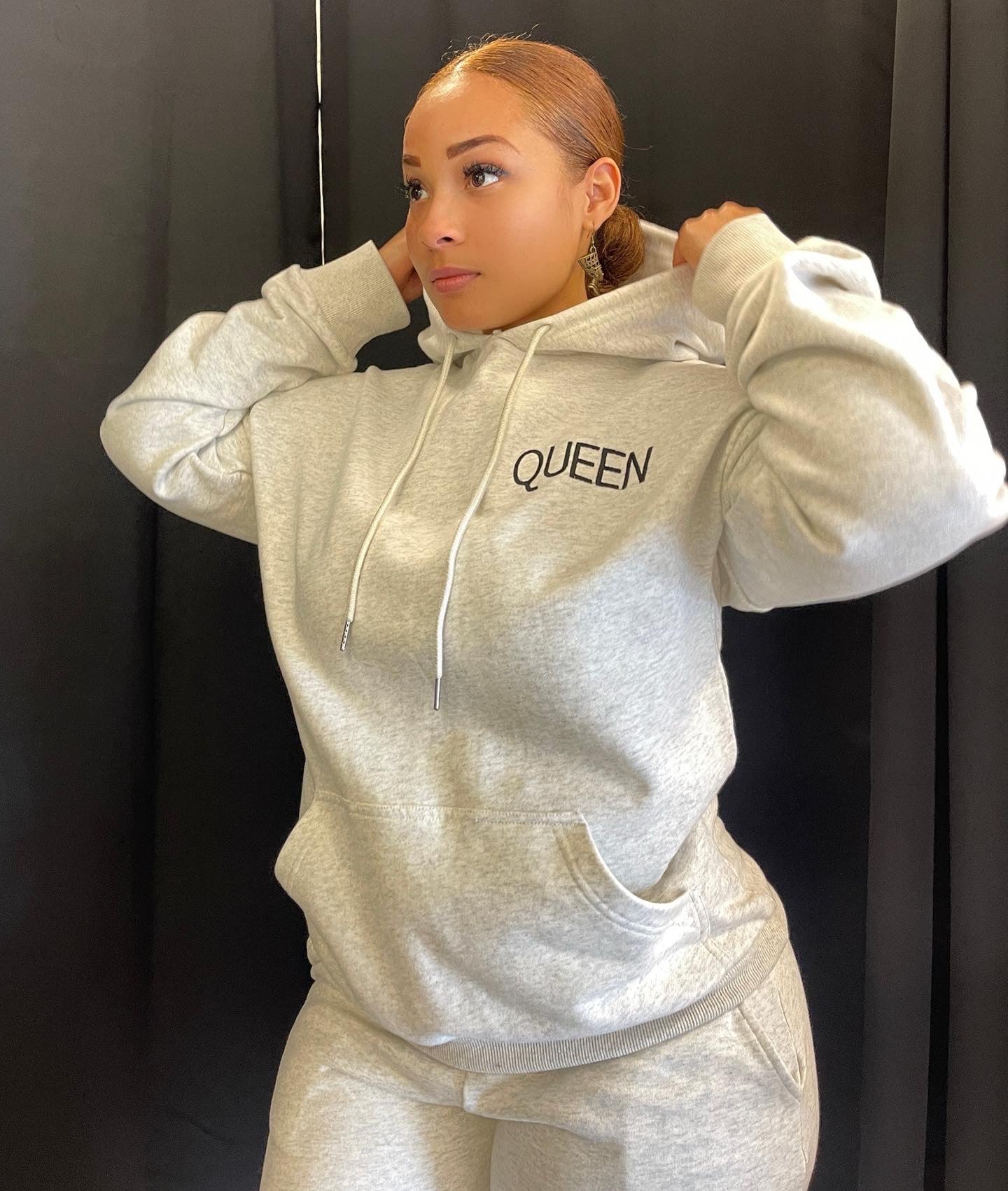QUEEN THINGS HOODIE Lili Creation