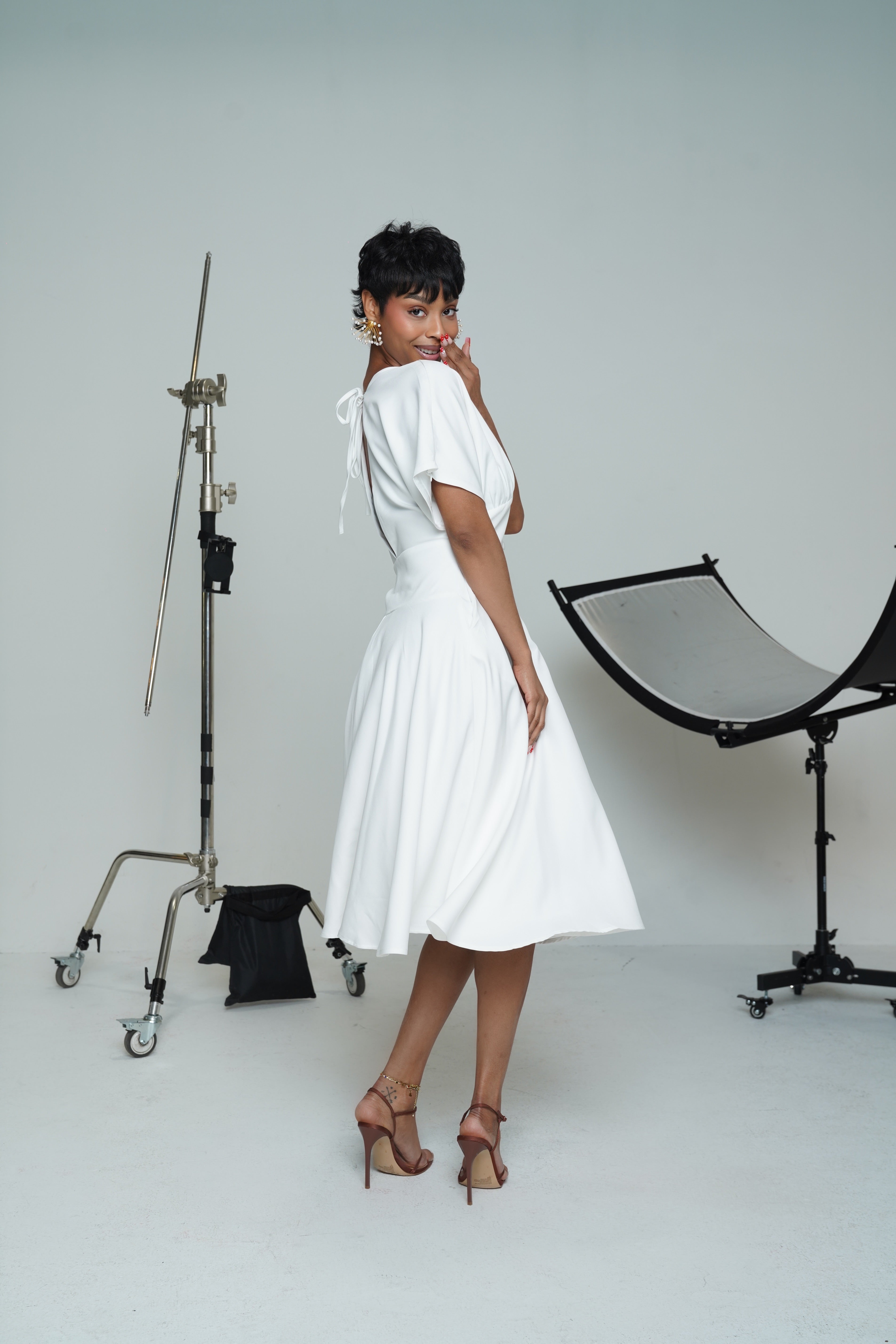 LUNA MIDI WHITE DRESS Lili Creation