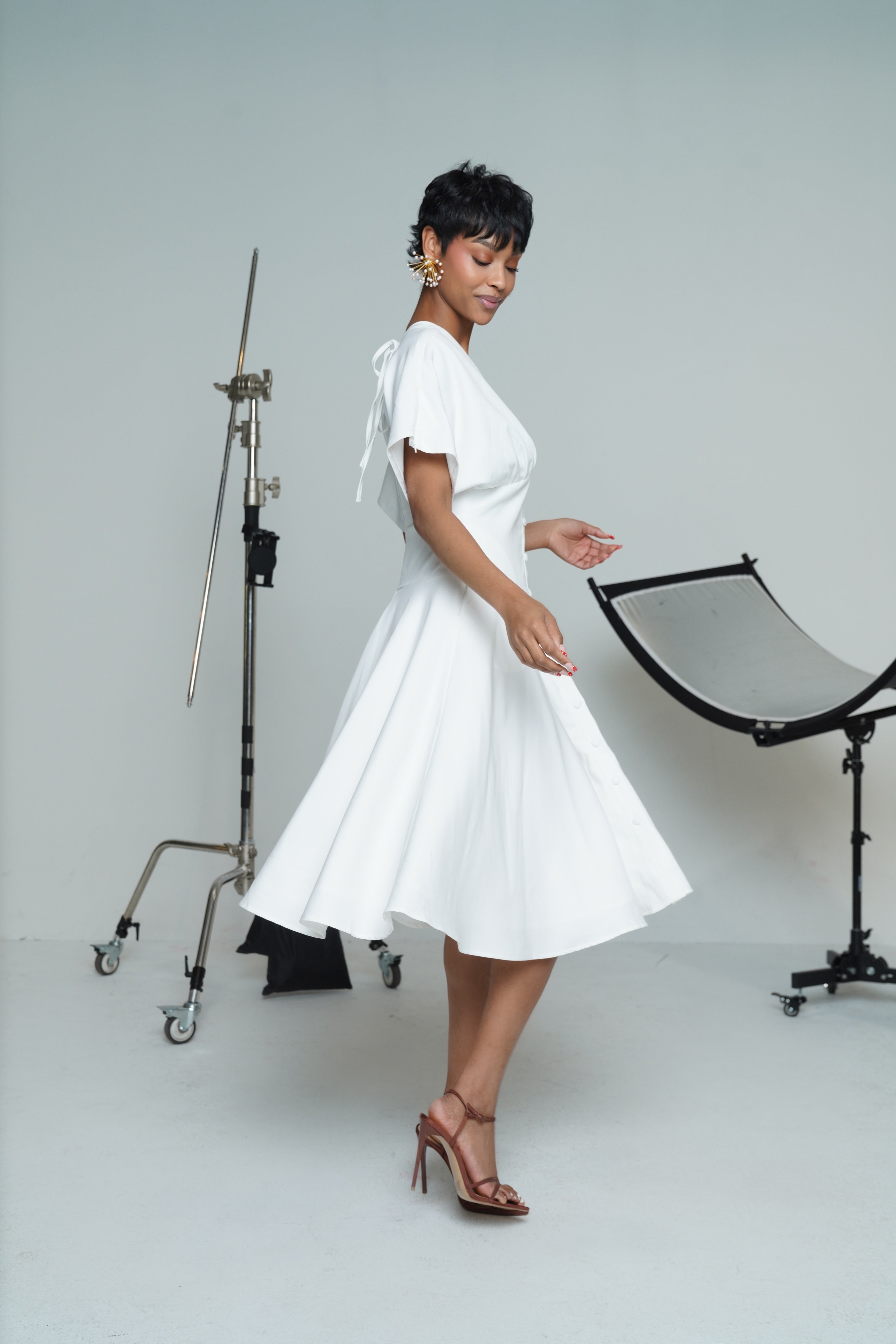 LUNA MIDI WHITE DRESS Lili Creation